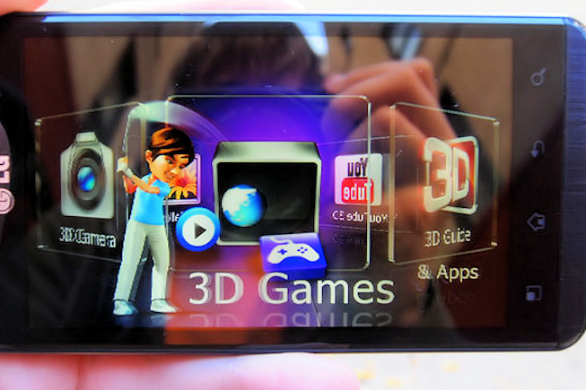 La rumeur enfle sur le lancement d’un smartphone 3D par Amazon