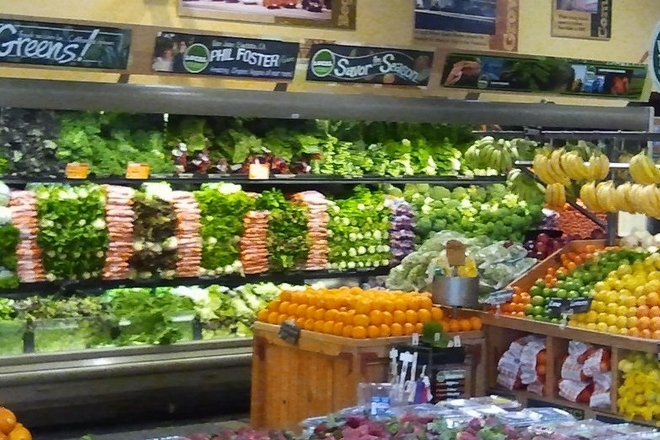 Vente d&rsquo;alimentaire : Amazon baisse les prix dans les magasins de Whole Foods Market