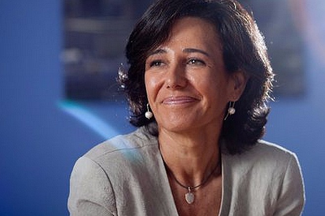 La banque espagnole Santander recrute 3000 informaticiens pour se transformer